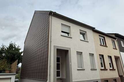 Haus Saarbrücken / Sankt Arnual Sankt Arnual - 7 Zimmer, 150 m&sup2;, 170.000&euro; | Angebot:23145494