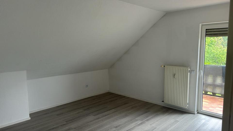 Dachgeschoßwohnung Tholey - 3 Zimmer, 97 m&sup2;, 875&euro; | Angebot:26482795