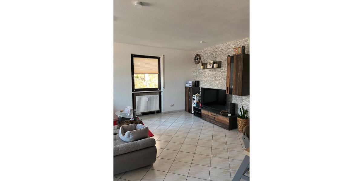 Etagenwohnung Friedrichsthal - 3 Zimmer, 86 m&sup2;, 630&euro; | Angebot:25809695