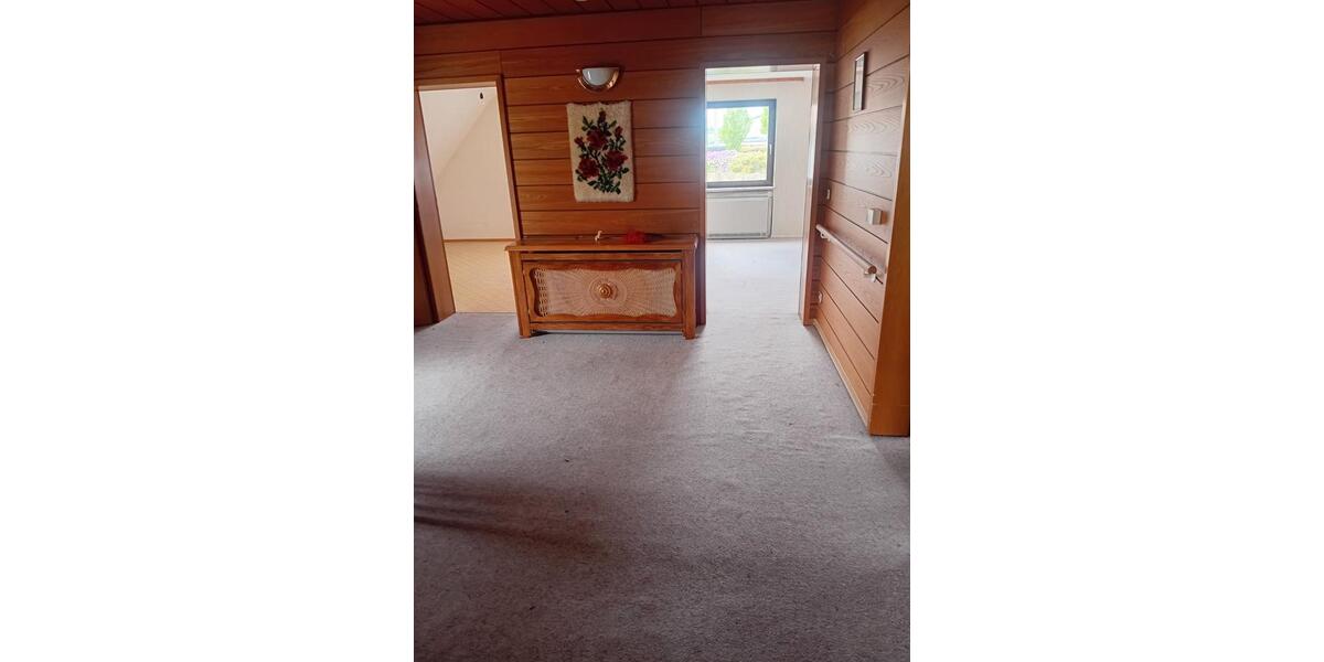 Einfamilienhaus Illingen - 8 Zimmer, 220 m&sup2;, 358.000&euro; | Angebot:26476640
