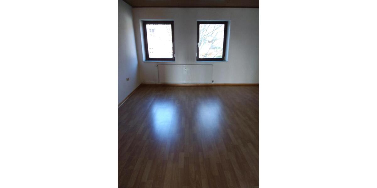 Etagenwohnung Mandelbachtal - 3 Zimmer, 90 m&sup2;, 650&euro; | Angebot:25842154