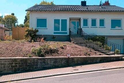 Haus Wadgassen - 2 Zimmer, 125 m&sup2;, 1.300&euro; | Angebot:26665566