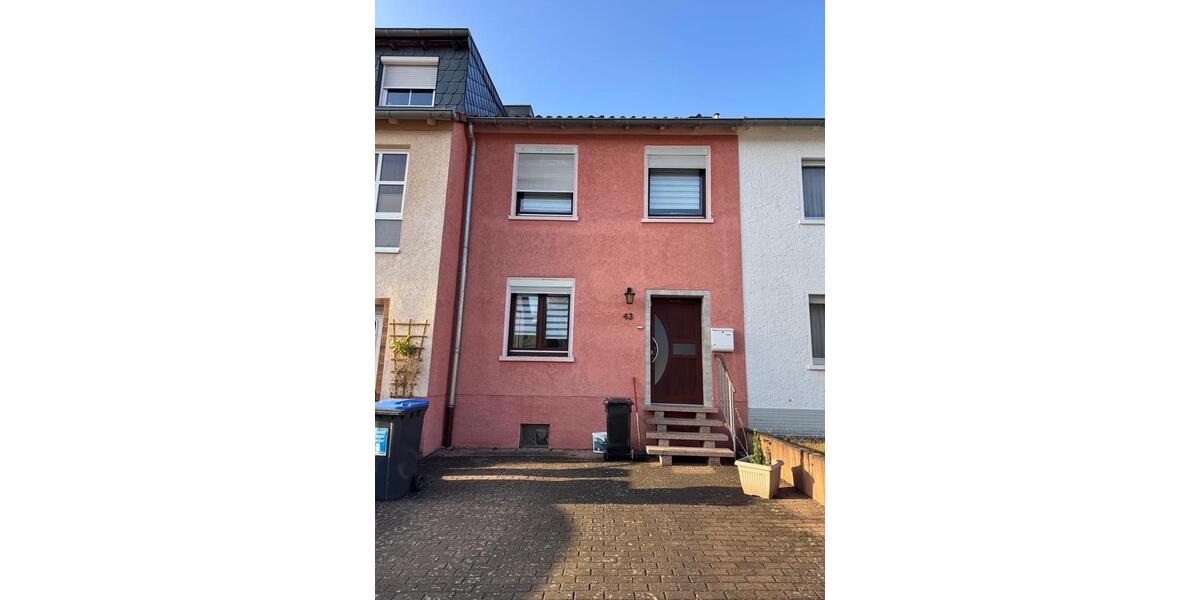 Reihenhaus Sankt Ingbert - 3 Zimmer, 88 m&sup2;, 149.000&euro; | Angebot:26697428