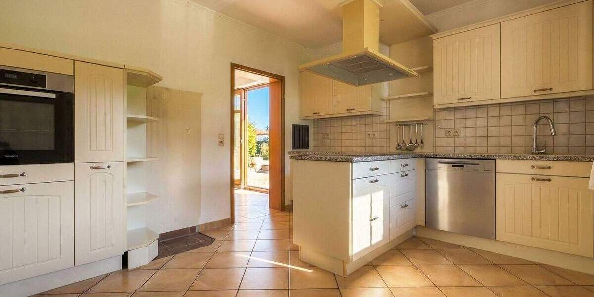 Einfamilienhaus St. Ingbert Oberwürzbach - 7 Zimmer, 200 m&sup2;, 695.000&euro; | Angebot:25675562