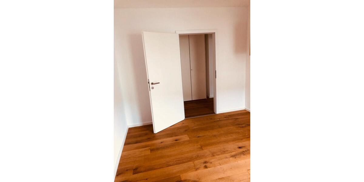Etagenwohnung Saarbrücken Neue Bremm - 4 Zimmer, 84 m&sup2;, 199.000&euro; | Angebot:26749791