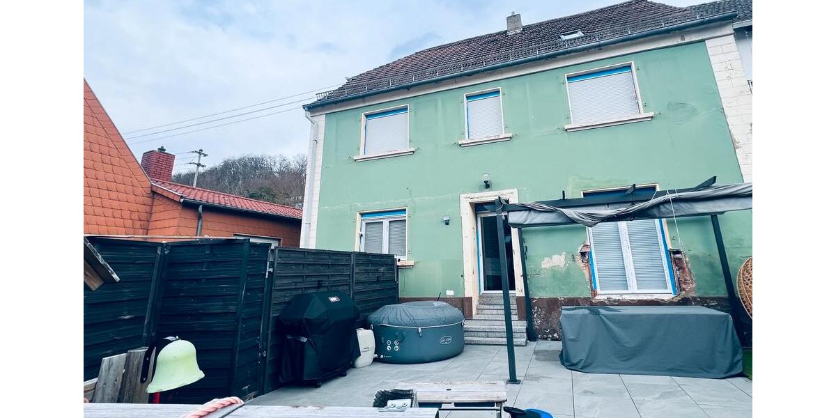 Einfamilienhaus Blieskastel - 8 Zimmer, 180 m&sup2;, 220.000&euro; | Angebot:26962952