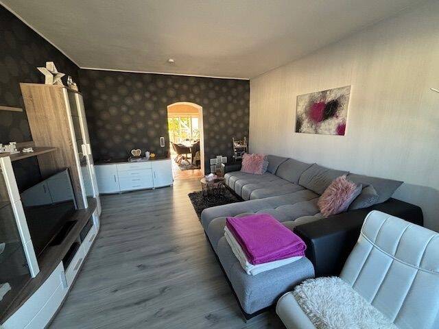 Terrassenwohnung Schwalbach Hülzweiler - 5 Zimmer, 198.000&euro; | Angebot:25667218