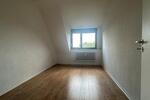 Dachgeschoßwohnung Saarbrücken West - 4 Zimmer, 65 m&sup2;, 750&euro; | Angebot:25883161