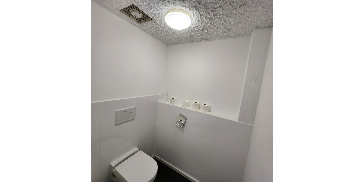 Interessante Gewerbeeinheit mit 3 Lädengeschäften in der Homburger Innenstadt (teilvermietet) - Gewerbeobjekt Homburg | Angebot:24859992