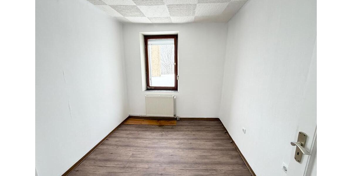 Doppelhaushälfte Wallerfangen - 7 Zimmer, 150 m&sup2;, 1.050&euro; | Angebot:25886369