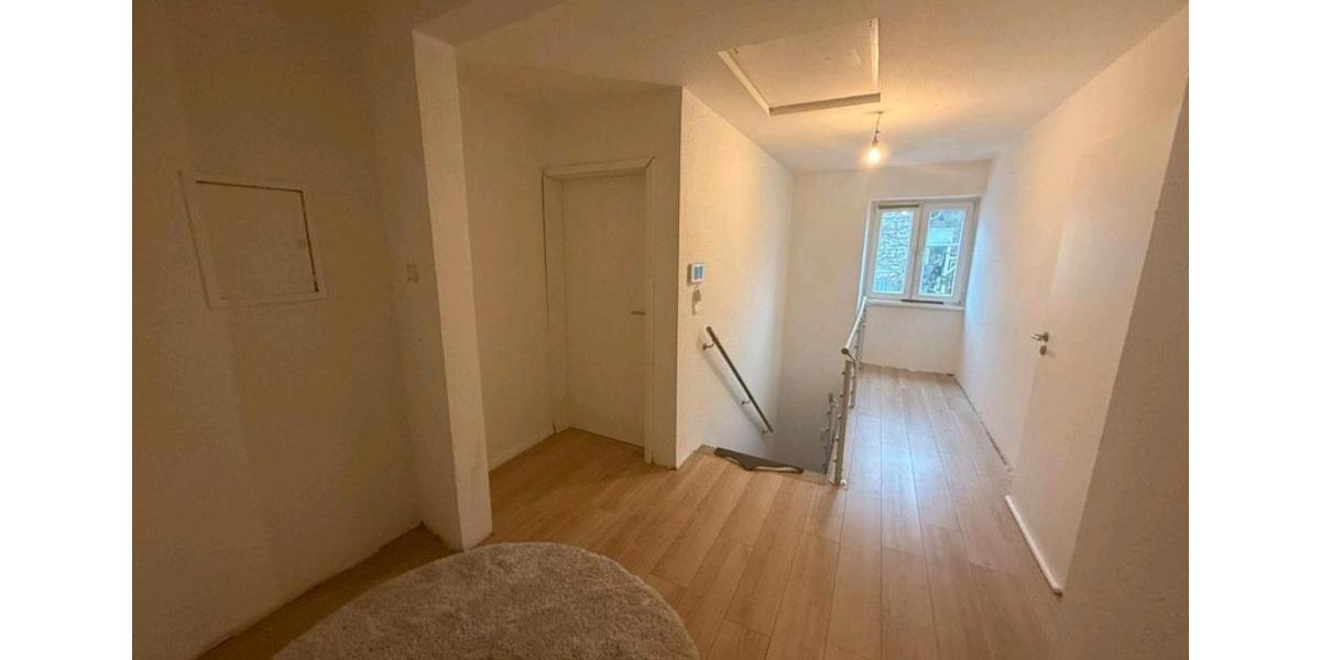 Reihenhaus Beckingen - 5 Zimmer, 170 m&sup2;, 210.000&euro; | Angebot:25414747
