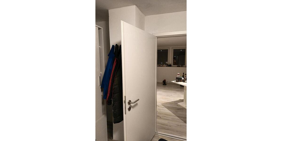 Dachgeschoßwohnung Sulzbach (Saar) - 1 Zimmer, 40 m&sup2;, 600&euro; | Angebot:25895216