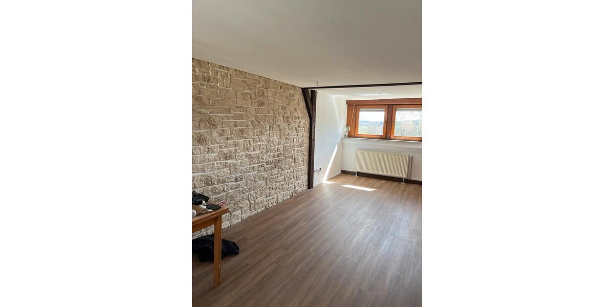 Dachgeschoßwohnung Neunkirchen - 2 Zimmer, 65 m&sup2;, 490&euro; | Angebot:25921066