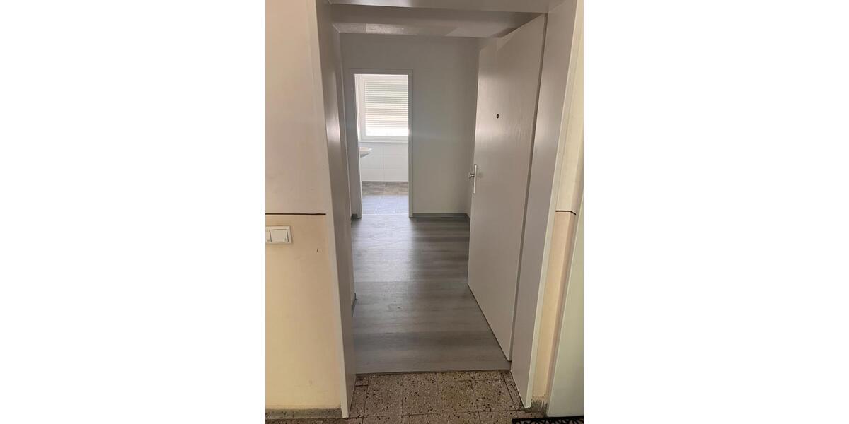 Etagenwohnung Saarbrücken Brebach-Fechingen - 2 Zimmer, 50 m&sup2;, 115.000&euro; | Angebot:27178870