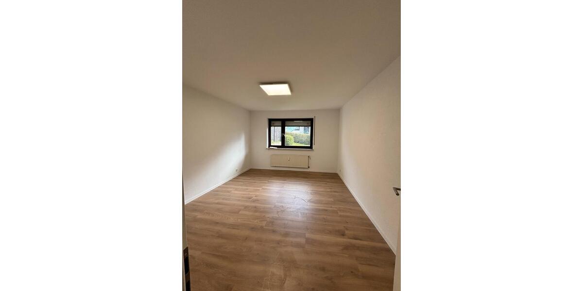 Erdgeschoßwohnung Saarlouis - 2 Zimmer, 55 m&sup2;, 600&euro; | Angebot:25992310