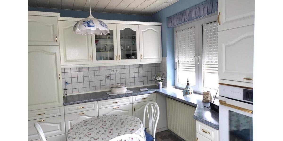 Reihenhaus Schwalbach - 7 Zimmer, 180 m&sup2;, 275.000&euro; | Angebot:27641904