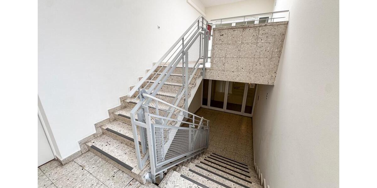 Etagenwohnung Saarbrücken Neue Bremm - 1 Zimmer, 25 m&sup2;, 320&euro; | Angebot:23217213
