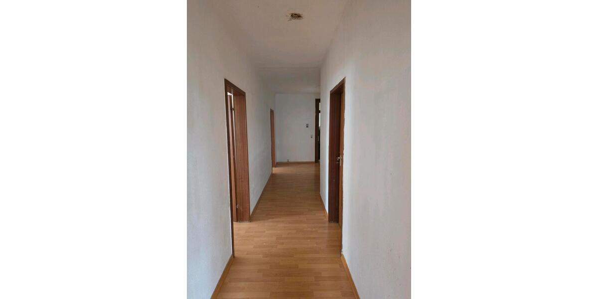 Etagenwohnung Eppelborn - 3.5 Zimmer, 110 m&sup2;, 670&euro; | Angebot:26549988