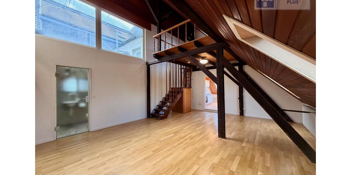 Dachgeschoßwohnung Homburg - 1 Zimmer, 60 m&sup2;, 690&euro; | Angebot:25251901