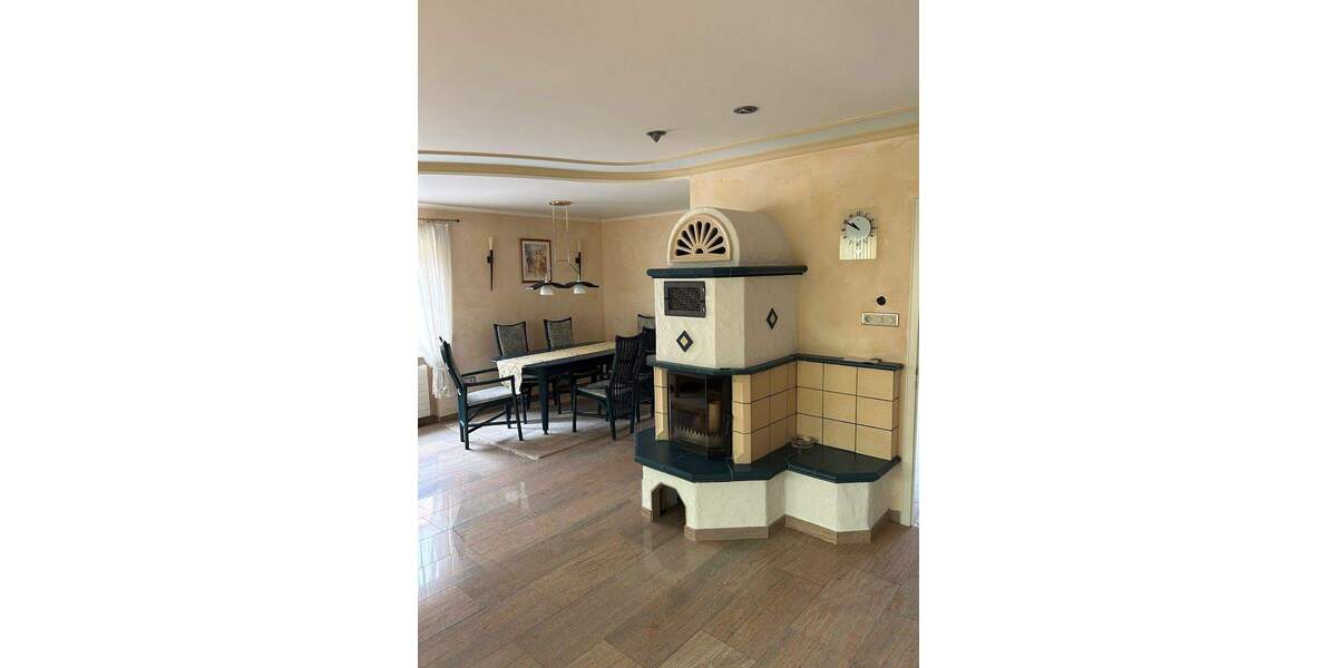 Einfamilienhaus Lebach - 8 Zimmer, 240 m&sup2;, 369.000&euro; | Angebot:25706687