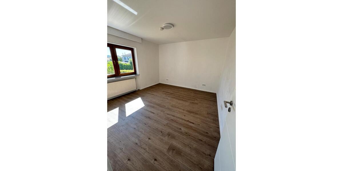 Erdgeschoßwohnung Heusweiler - 3 Zimmer, 76 m&sup2;, 650&euro; | Angebot:26704515