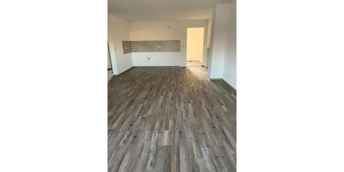 Etagenwohnung Völklingen - 3 Zimmer, 80 m&sup2;, 750&euro; | Angebot:25943565