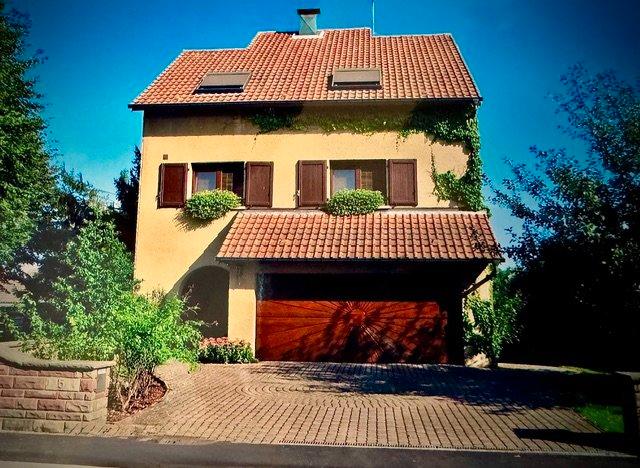 Einfamilienhaus Saarbrücken Kieselhumes - 7 Zimmer, 204 m&sup2;, 335.000&euro; | Angebot:26591087