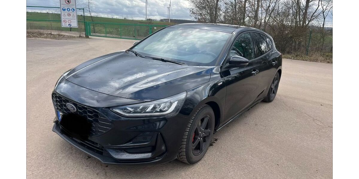 Ford Focus 26.300 km 20.600 &euro; Schmelz 66839