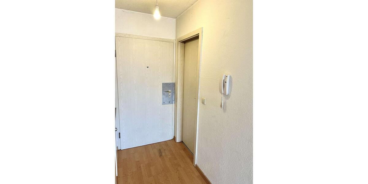 Etagenwohnung Homburg - 1 Zimmer, 24 m&sup2;, 350&euro; | Angebot:25658619