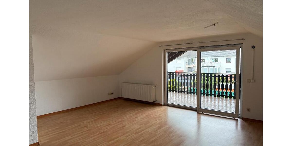 Dachgeschoßwohnung Wadgassen - 2 Zimmer, 75 m&sup2;, 650&euro; | Angebot:26664541