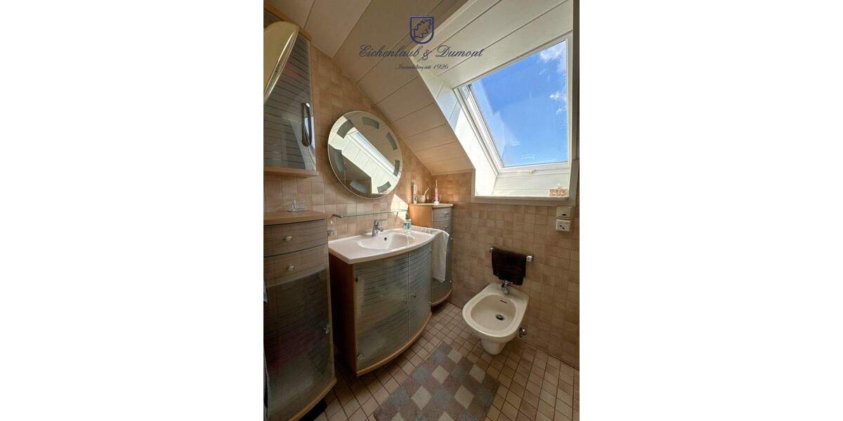 Mehrfamilienhaus, Wohnhaus Schwalbach - 8 Zimmer, 217 m&sup2;, 490.000&euro; | Angebot:25779317