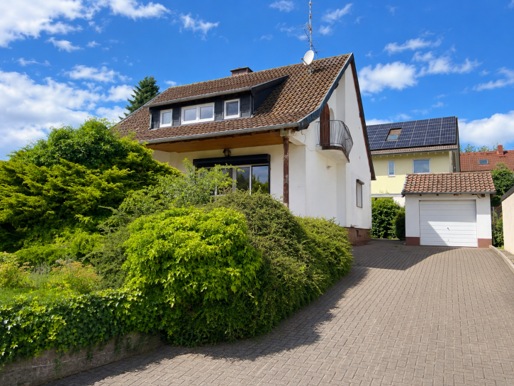 Einfamilienhaus Gersheim - 4 Zimmer, 135 m&sup2;, 167.000&euro; | Angebot:27009347