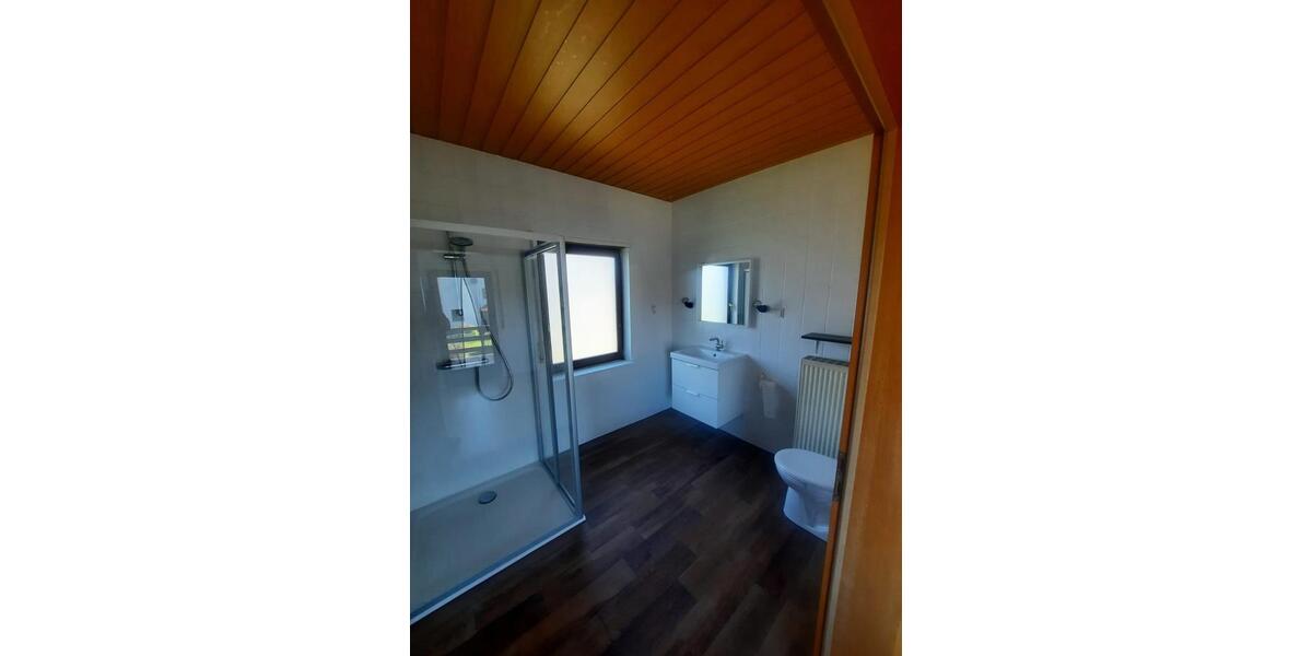 Einfamilienhaus Heusweiler - 4 Zimmer, 120 m&sup2;, 1.000&euro; | Angebot:26692027
