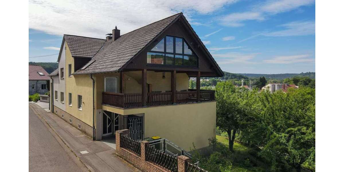 Einfamilienhaus Völklingen - 7 Zimmer, 181 m&sup2;, 295.000&euro; | Angebot:27016091