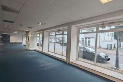 Gewerbeobjekt Homburg - 3.200&euro; | Angebot:23795180