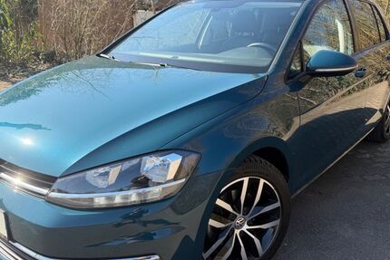 VW Golf 144.000 km 14.499 &euro; Schwalbach/Elm 66773