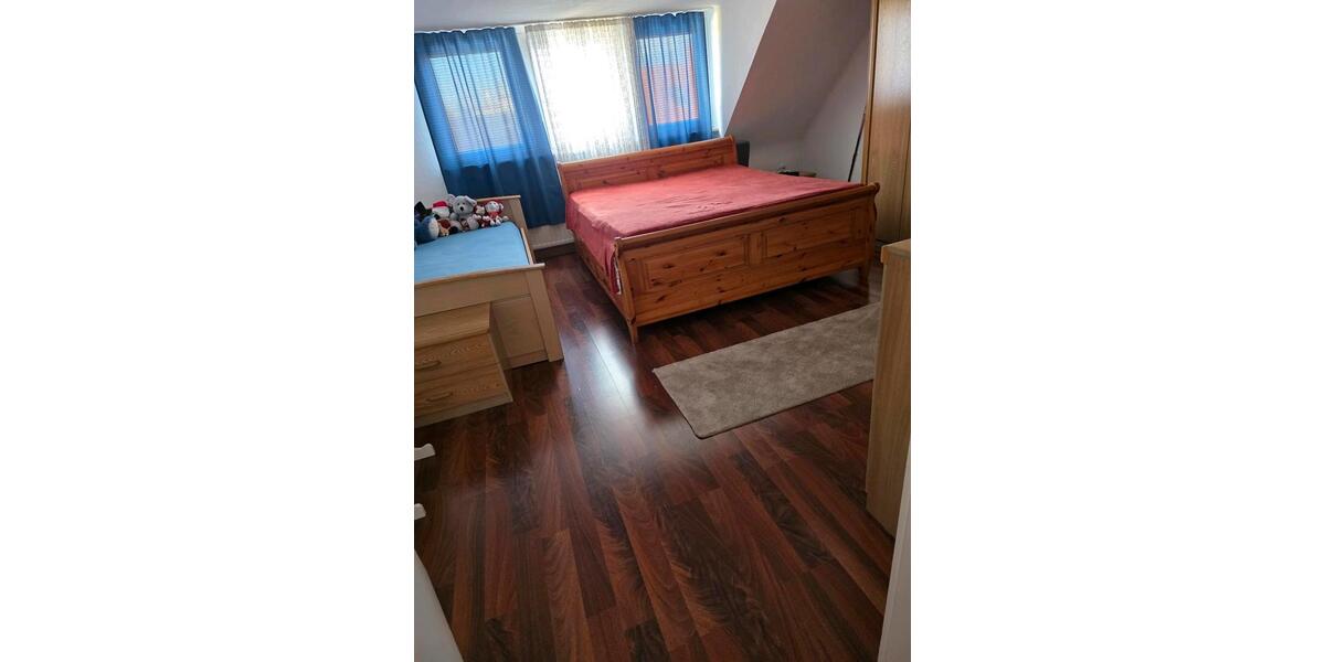 Dachgeschoßwohnung Neunkirchen - 2 Zimmer, 75 m&sup2;, 550&euro; | Angebot:26674799