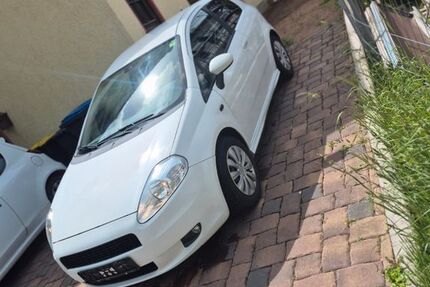 Fiat Punto 165.000 km 2.500 &euro; Überherrn 66802