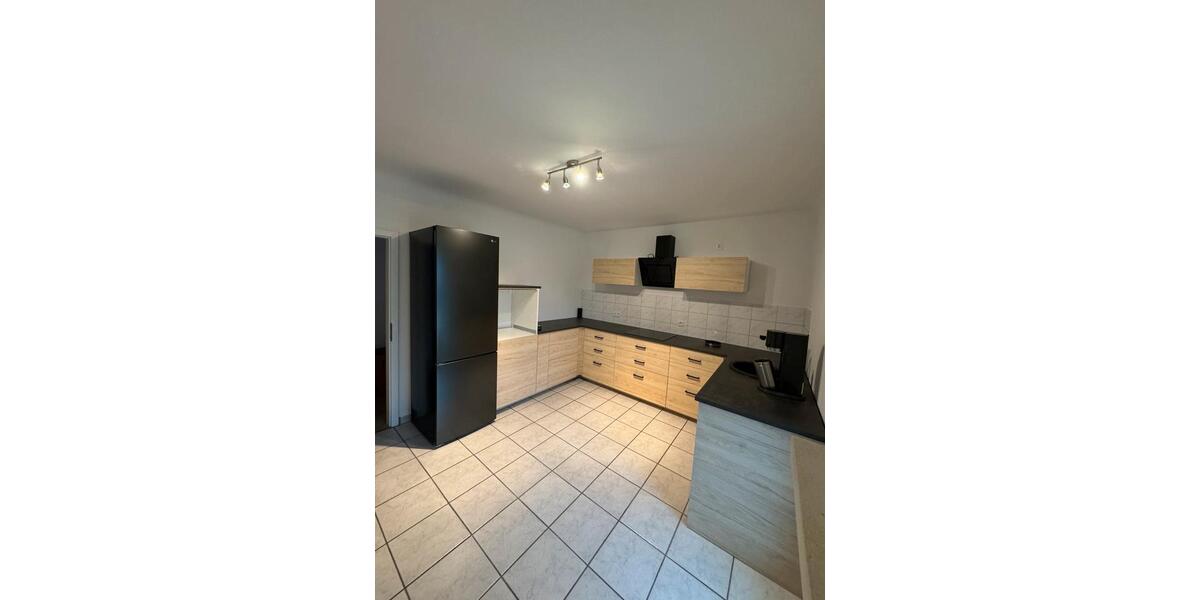 Etagenwohnung Eppelborn - 3 Zimmer, 125 m&sup2;, 1.100&euro; | Angebot:26653369