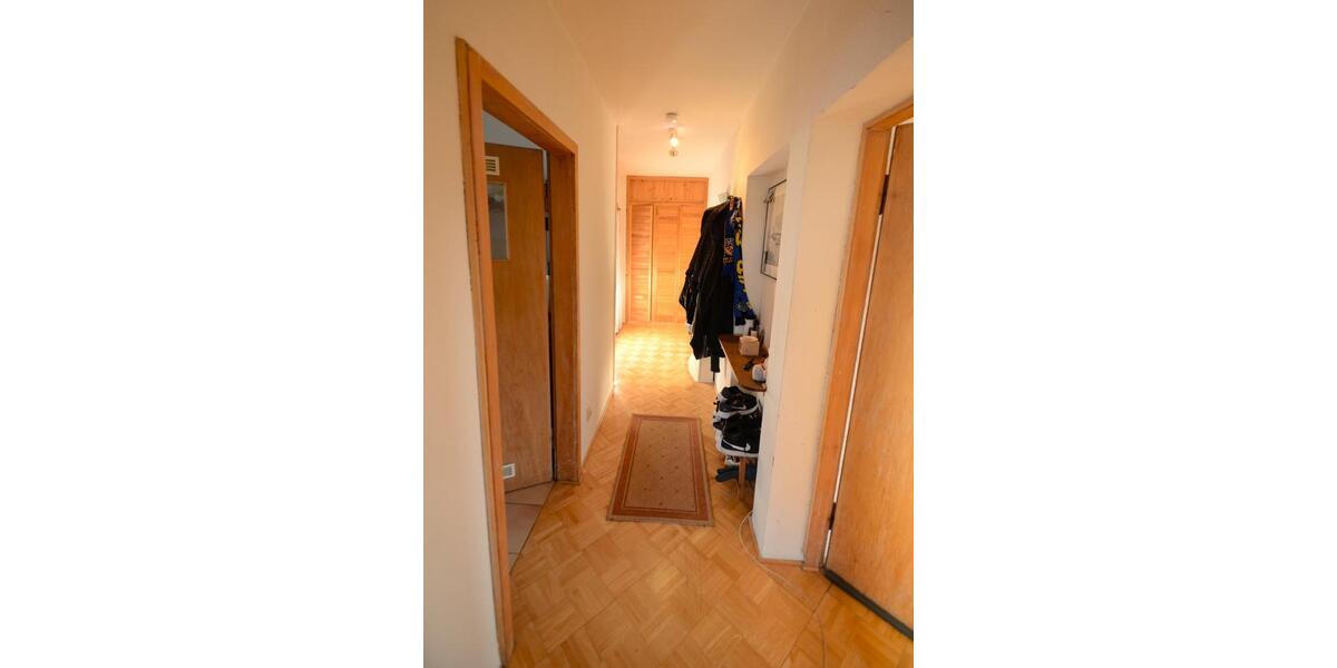 Etagenwohnung Saarbrücken Neue Bremm - 3 Zimmer, 83 m&sup2;, 130.000&euro; | Angebot:26478806