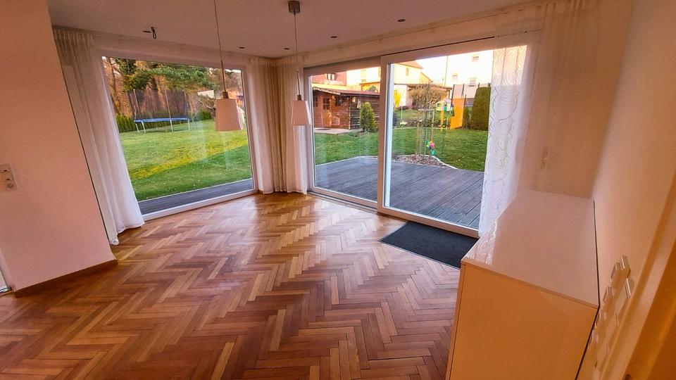 Einfamilienhaus Zweibrücken - 6 Zimmer, 131 m&sup2;, 419.000&euro; | Angebot:27054187