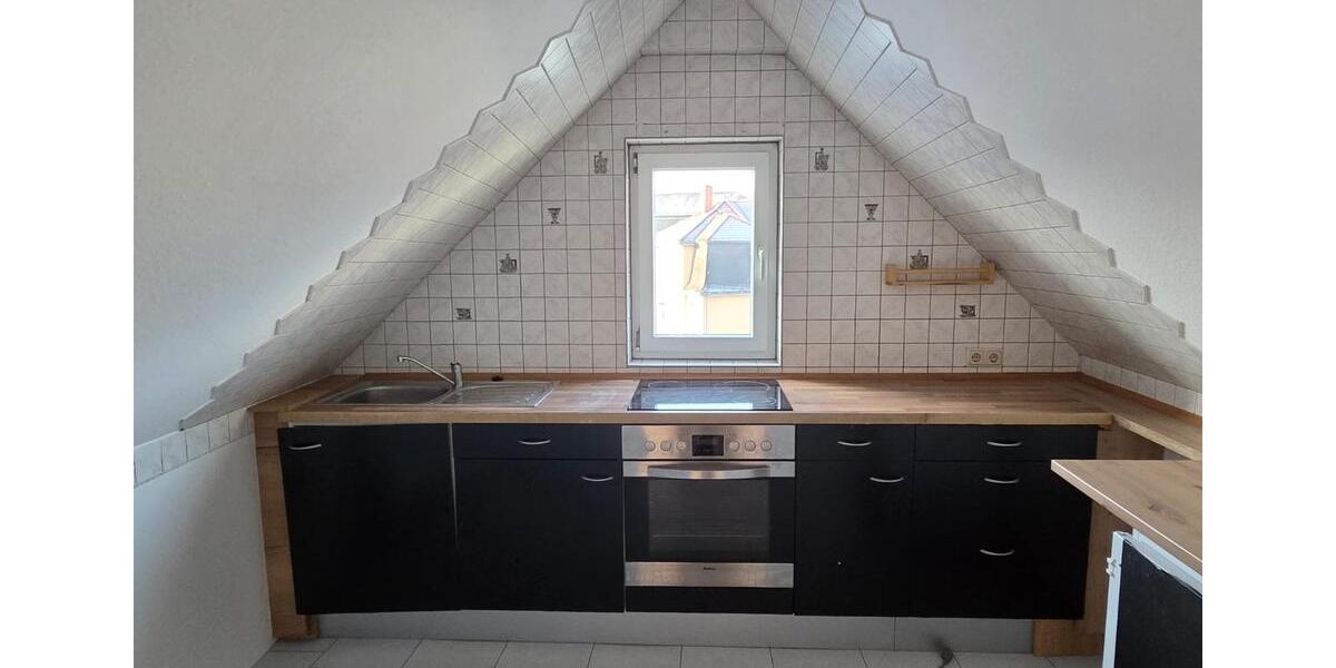 Dachgeschoßwohnung Sankt Ingbert - 3 Zimmer, 47 m&sup2;, 500&euro; | Angebot:25305873