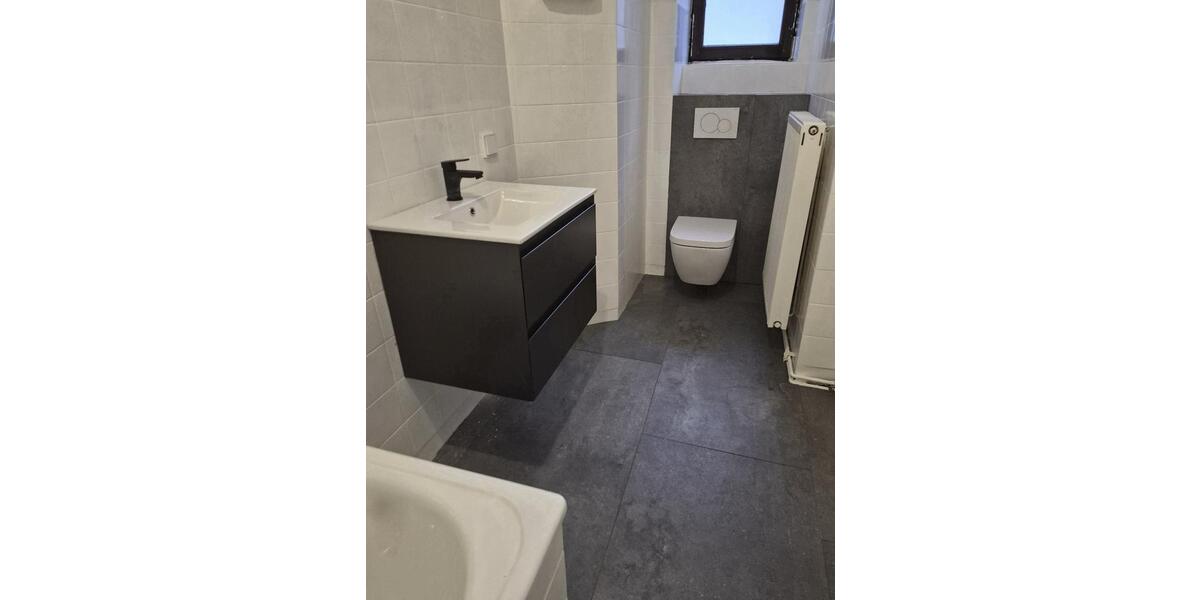 Etagenwohnung Saarbrücken Neue Bremm - 3 Zimmer, 85 m&sup2;, 850&euro; | Angebot:26516541
