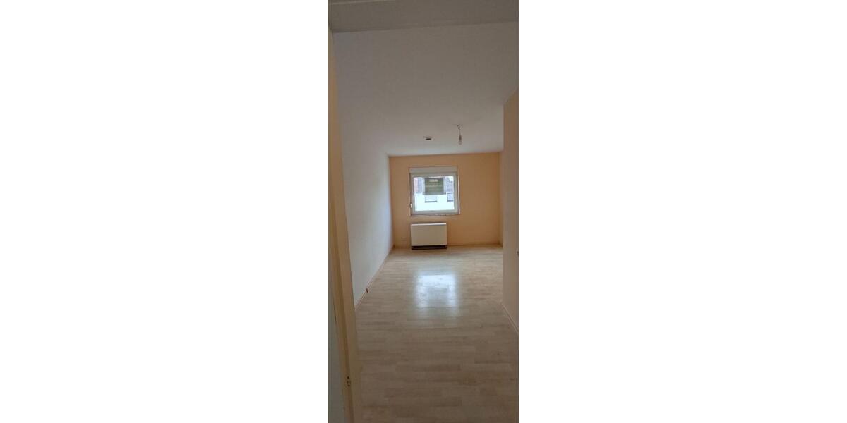 Etagenwohnung Saarlouis - 5 Zimmer, 110 m&sup2;, 180.000&euro; | Angebot:25898709
