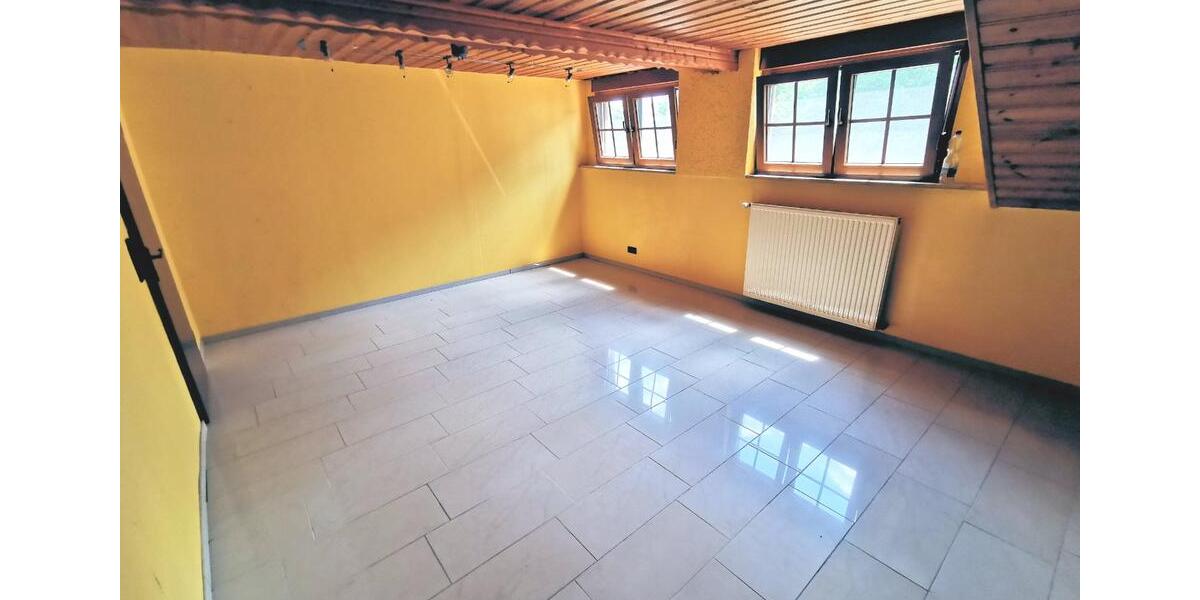 Reihenhaus Großrosseln - 5 Zimmer, 136 m&sup2;, 179.000&euro; | Angebot:25649288