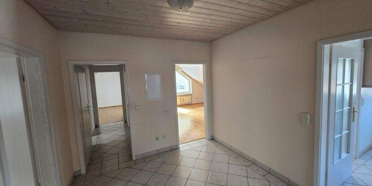 Mehrfamilienhaus, Wohnhaus Blieskastel Lautzkirchen - 7 Zimmer, 176 m&sup2;, 459.000&euro; | Angebot:25845712