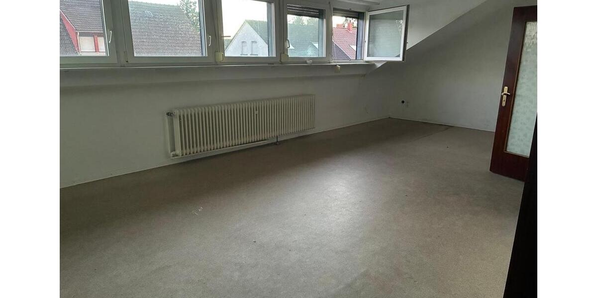 Etagenwohnung Saarbrücken Eschberg - 3 Zimmer, 85 m&sup2;, 750&euro; | Angebot:24308199