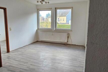 Wohnung Neunkirchen Heinitz - 3 Zimmer, 92 m&sup2;, 650&euro; | Angebot:25883541