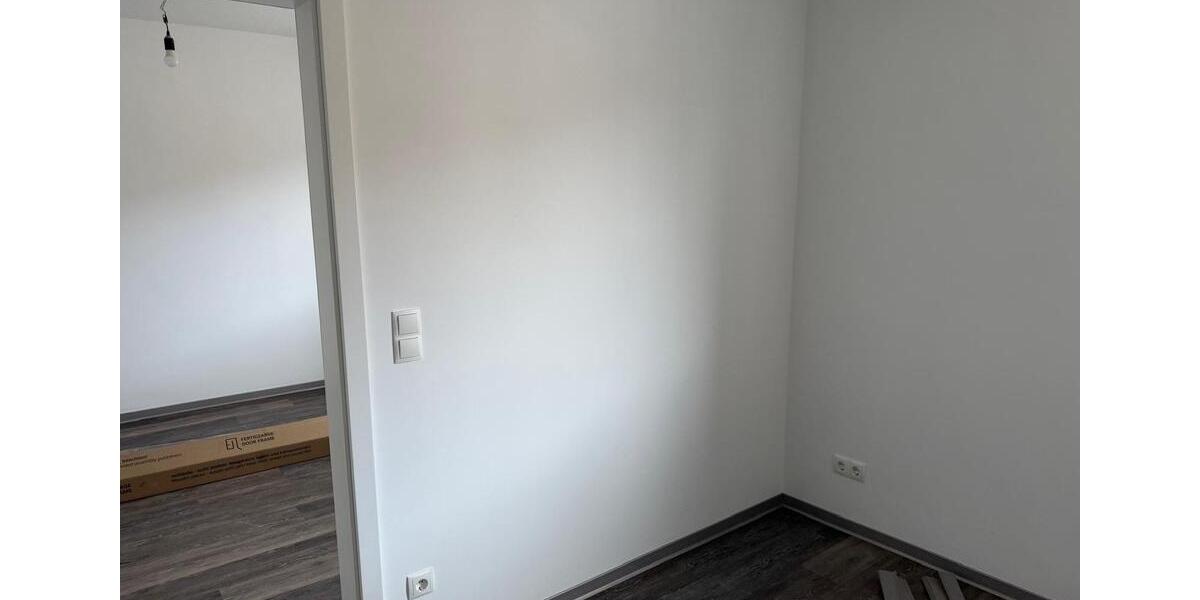 Hochparterre Schiffweiler - 4 Zimmer, 49 m&sup2;, 600&euro; | Angebot:25852415
