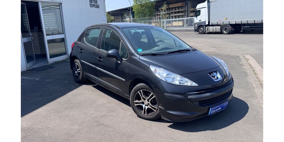 Peugeot 207 120.000 km 2.990 &euro; Sankt Wendel 66606